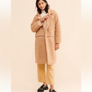 Vigoss Women's Beige Teddy Jacket